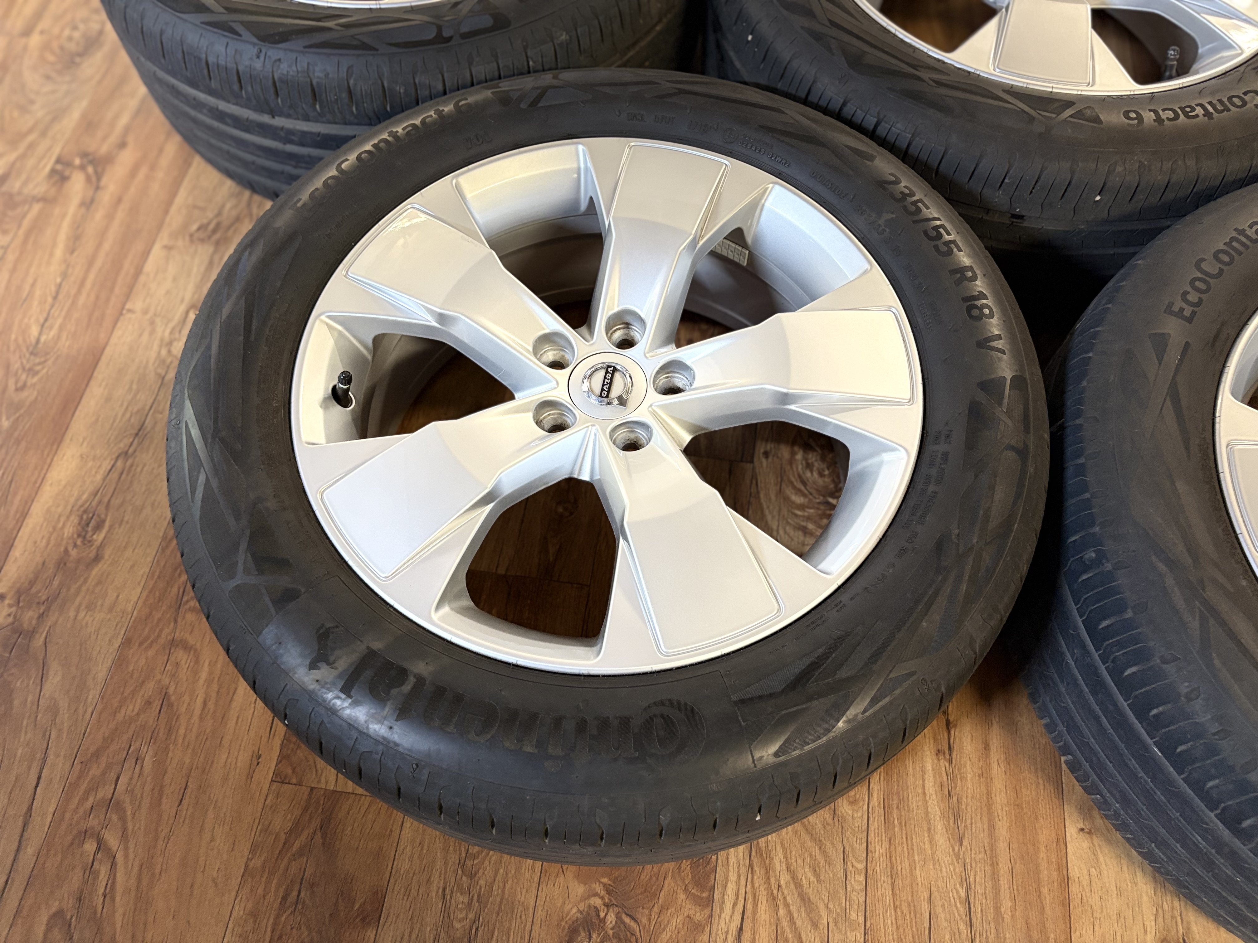 Volvo XC40 - Photo 3