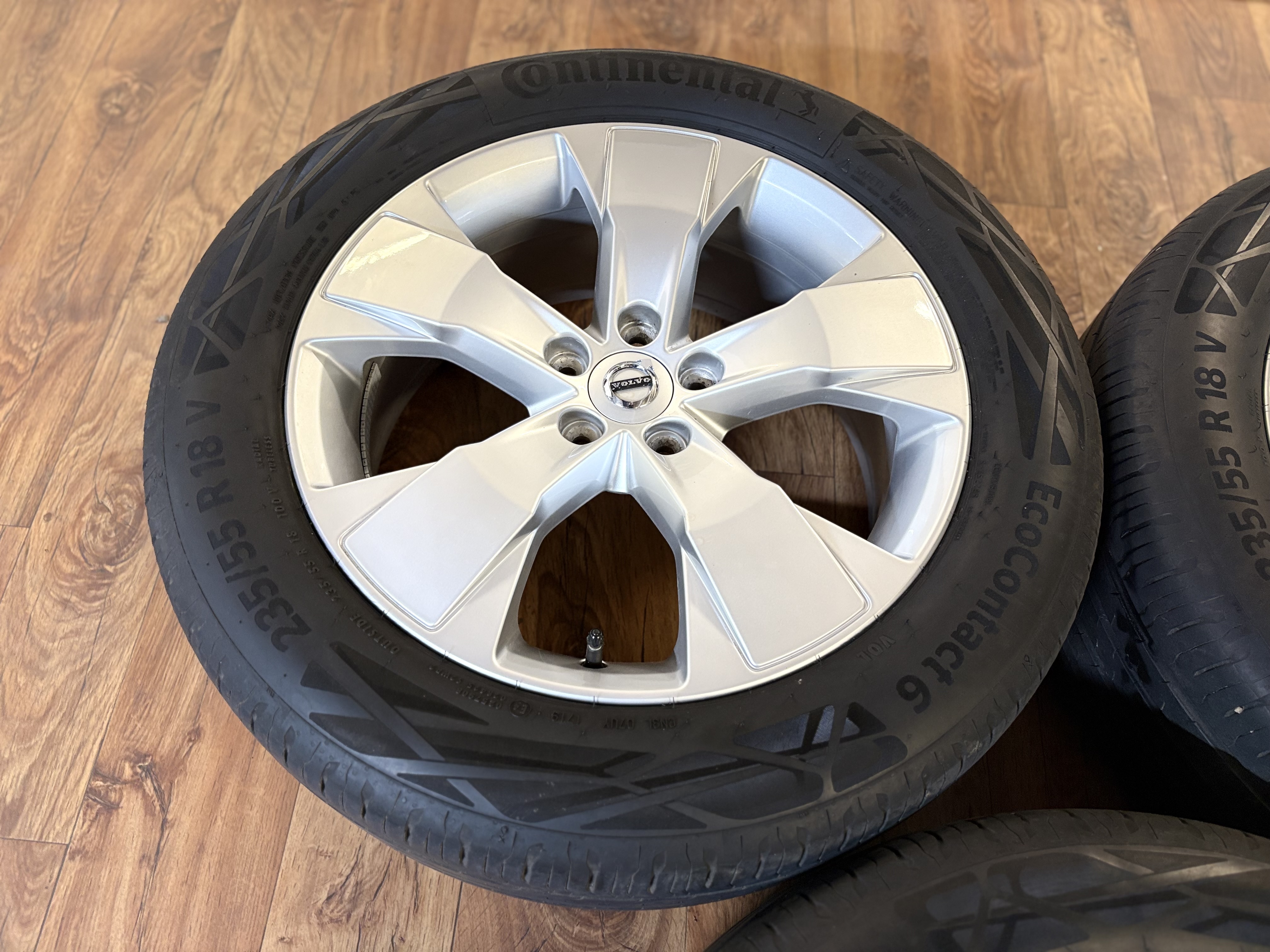 Volvo XC40 - Photo 5