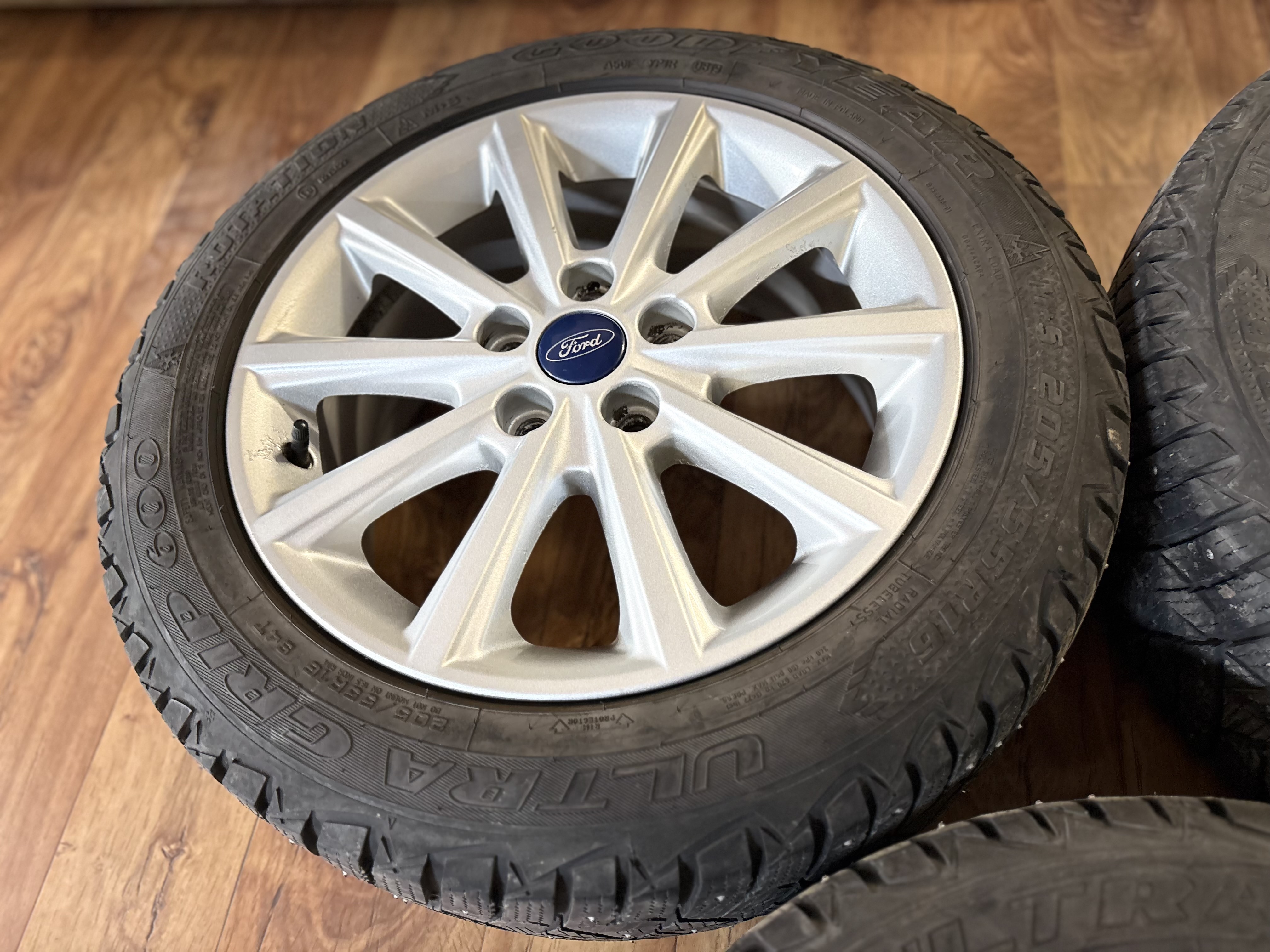Ford R16 - Photo 5