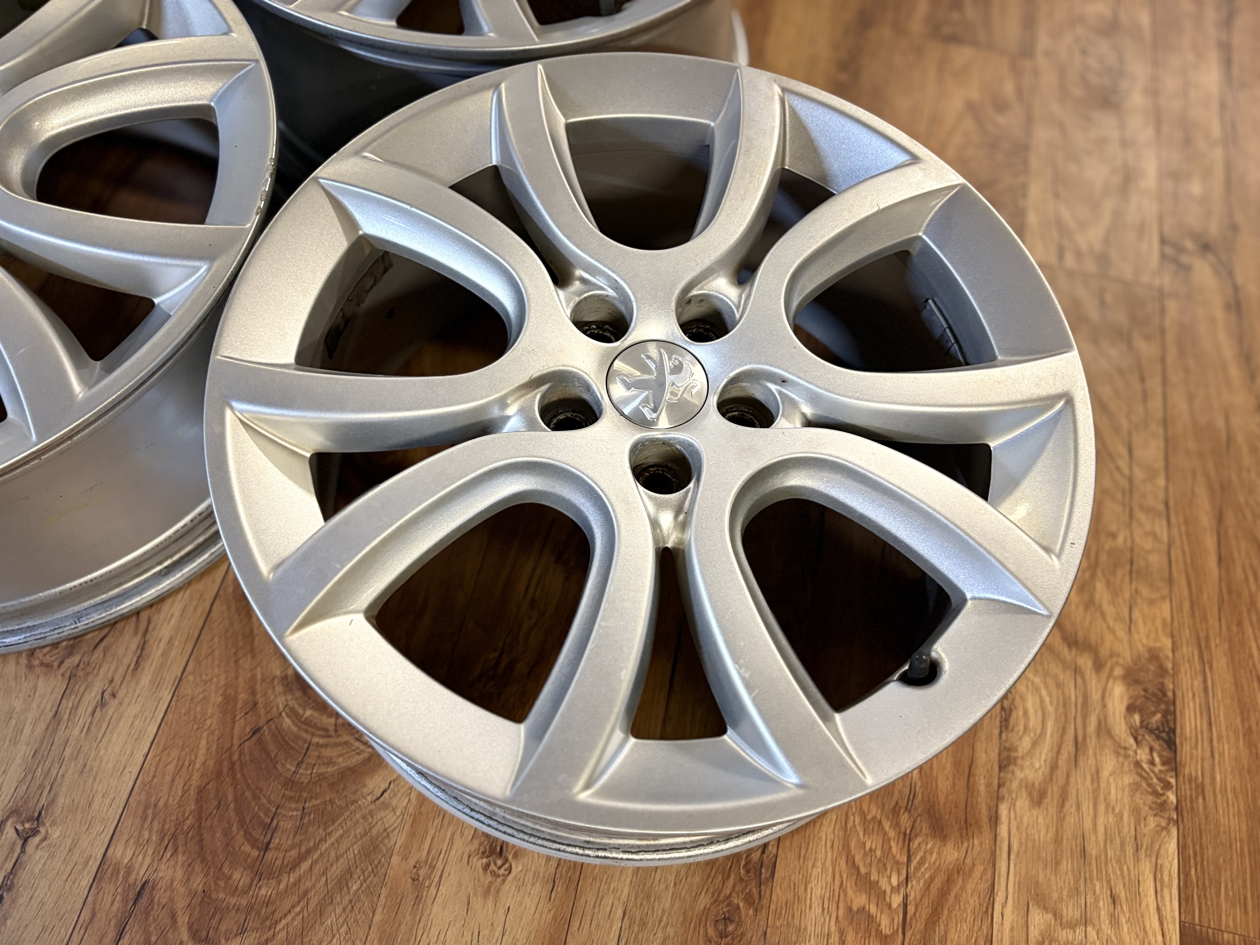 Peugeot - Photo 2
